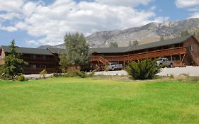 Corral Creek Lodge